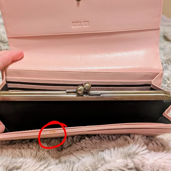 Anna Sui Long Wallet - Rose Embossed - *Rare* - EUC (Call Outs!) - Picture 7 of 7
